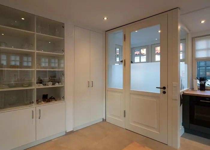 Апартаменты Noorderpad 5 Fakantsjetied Шпикерог